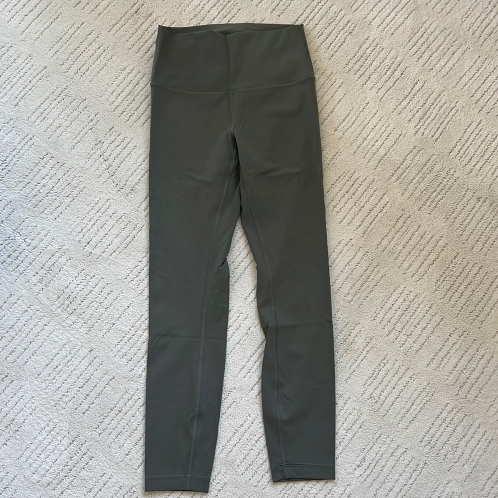 Lululemon gray sage wunder under size 6 25 in